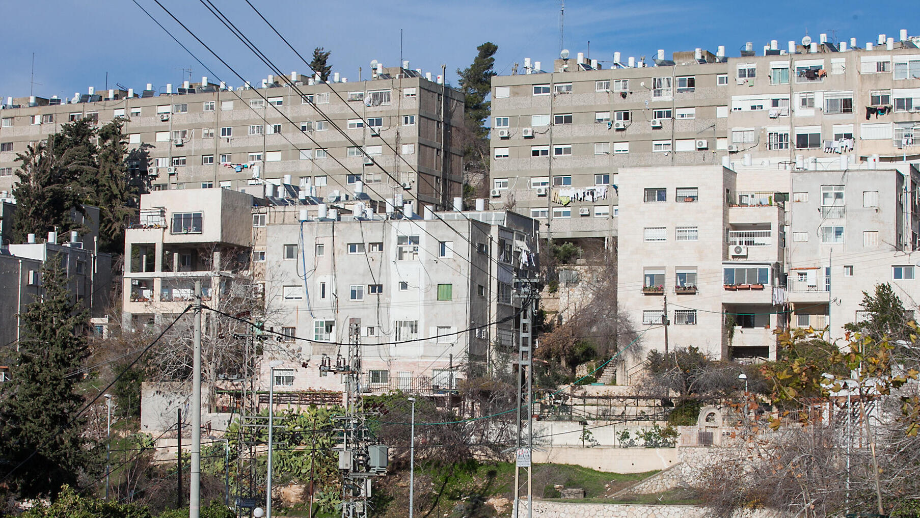 בתים ב רחוב ברזיל ב שכונת קרית היובל  ב ירושלים