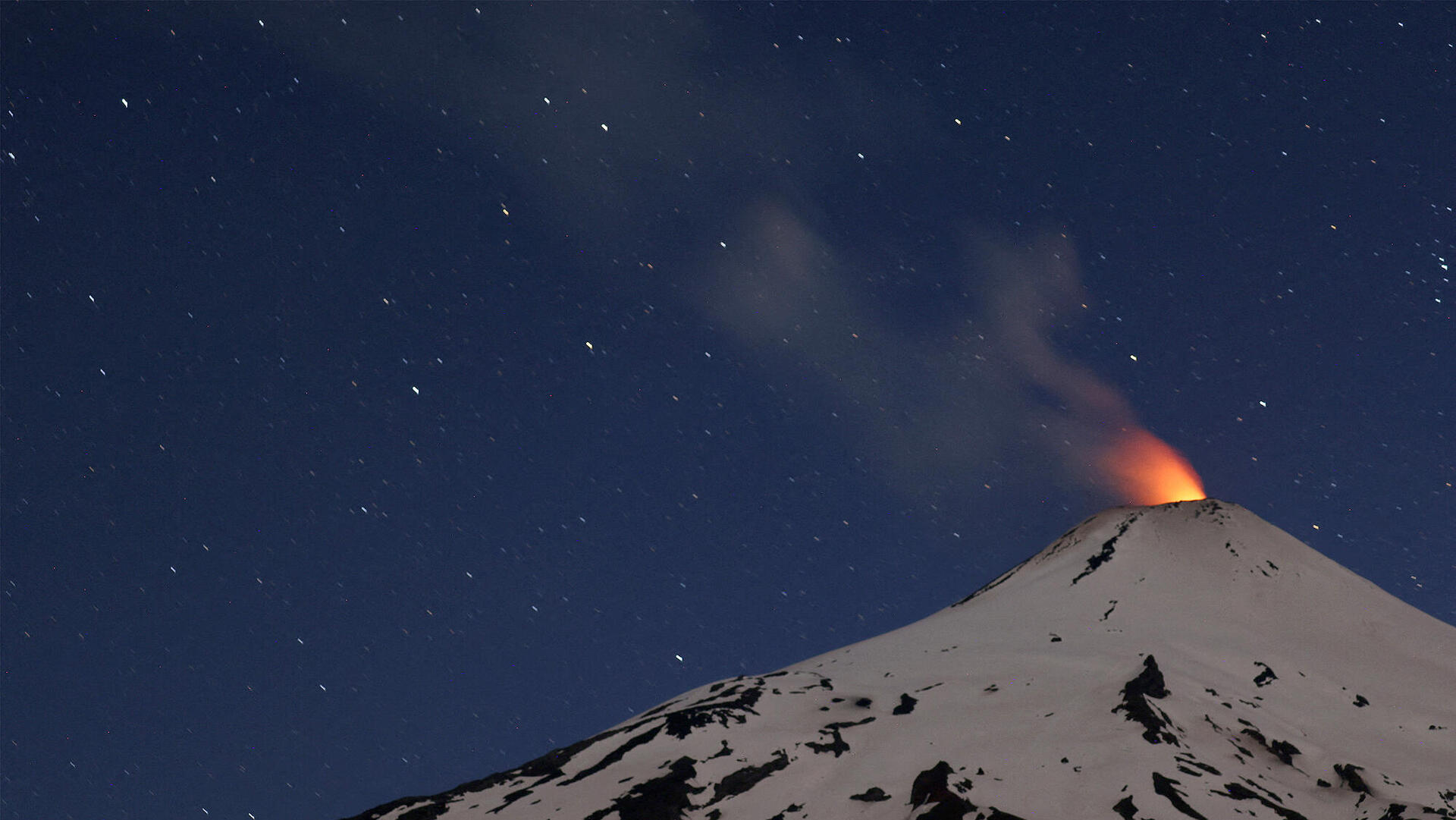 פוטו התפרצויות הרי געש 2022 צ'ילה 