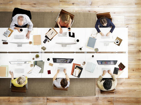 Tech open space.  (Photo: Shutterstock)  עובדי הייטק משרד אופן ספייס עבודה