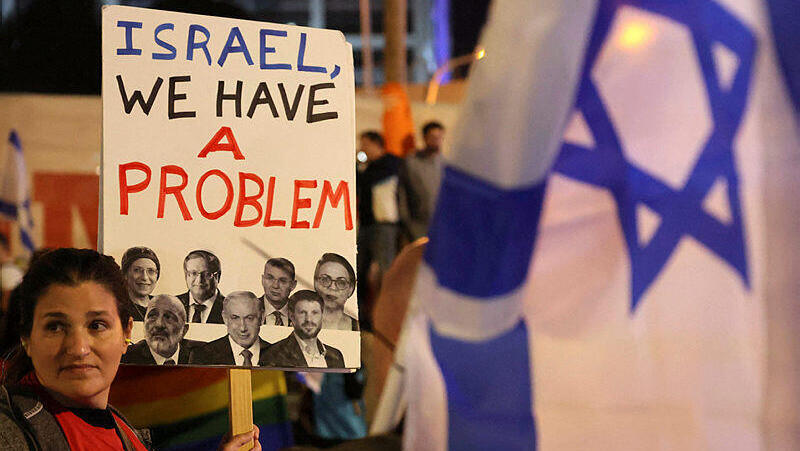מפגינים ב תל אביב הפגנה מחאה 21 בינואר
