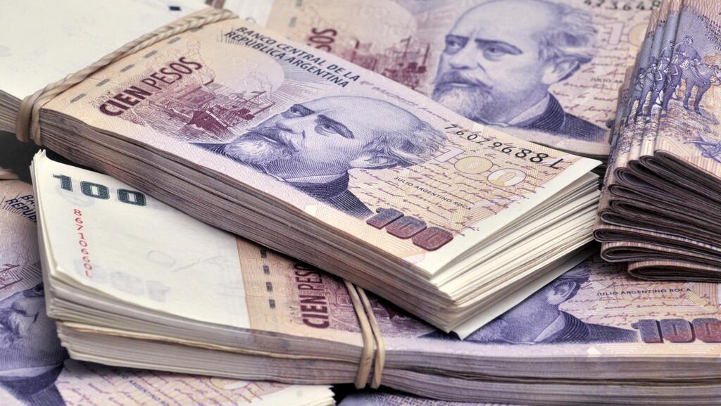 ארגנטינה: שטר חדש של 2,000 פזו במקביל לאינפלציה של 109%