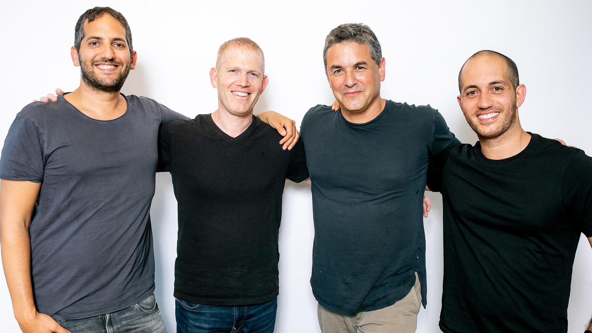 מייסדי סנטרה sentra מימין: יאיר כהן אסף כוחן יואב רגב ו רון רייטר