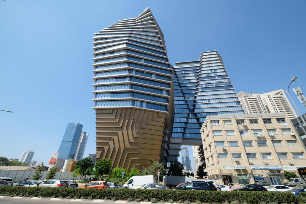 מגדל משרדים TOHA בתל אביב חדש