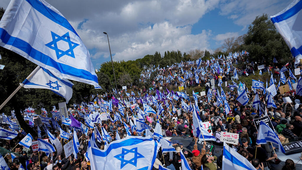 הפגנה נגד ההפיכה המשפטית. ההסתדרות לא תהיה שם