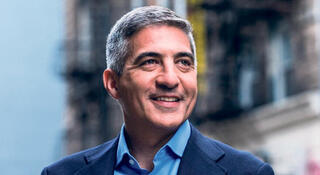 ג'ון קפלן  המנכ"ל החדש של פיוניר 