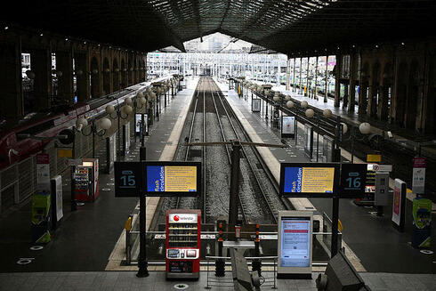 תחנת רכבת שוממה בפריז, AFP
