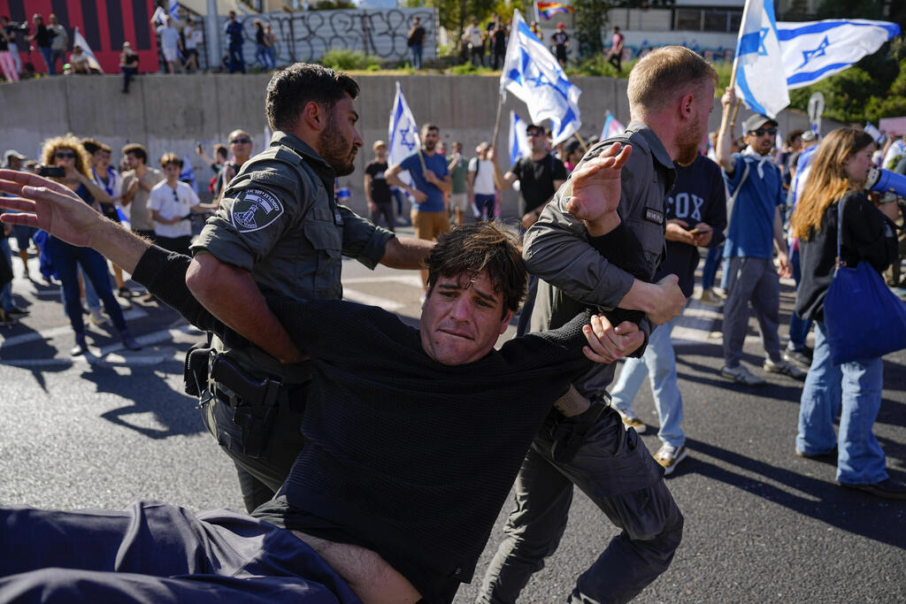 משטרה עימותים הפגנה מפגינים איילון צפון תל אביב