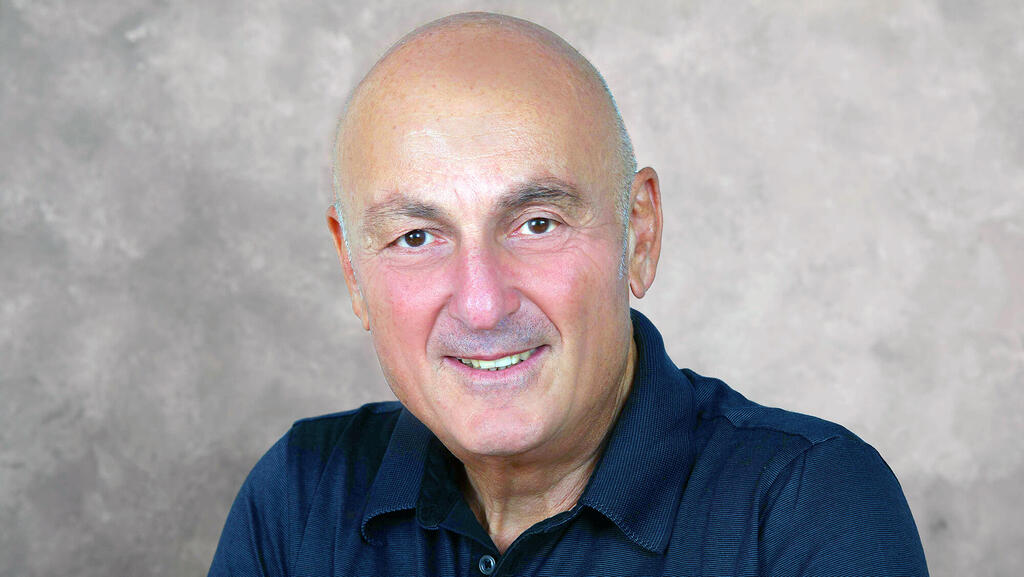 יעקב לוקסנבורג בעל השליטה בסאני