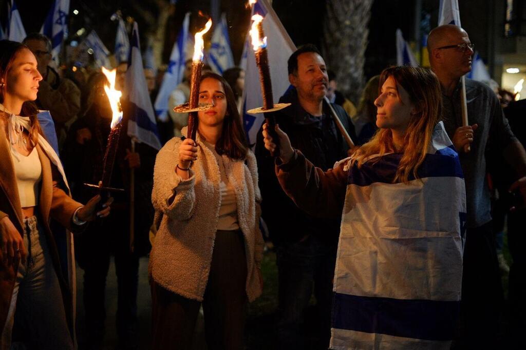 מחאה בכיכר הבימה נגד ההפיכה המשטרית