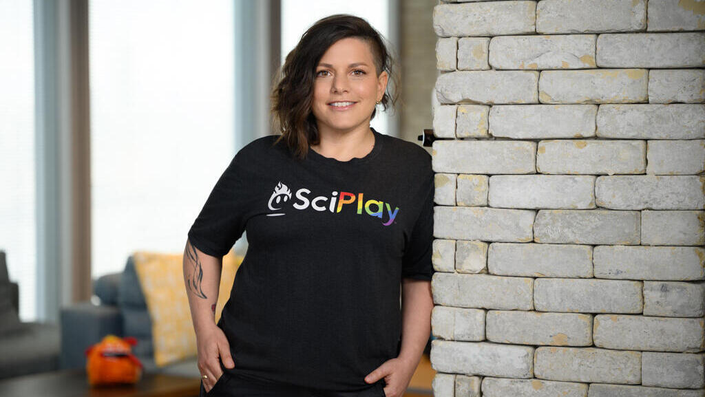 הראיון ששבר אותה ובו נשאלה על סידור לילד: הדרך של מנהלת SciPlay לתפקיד 
