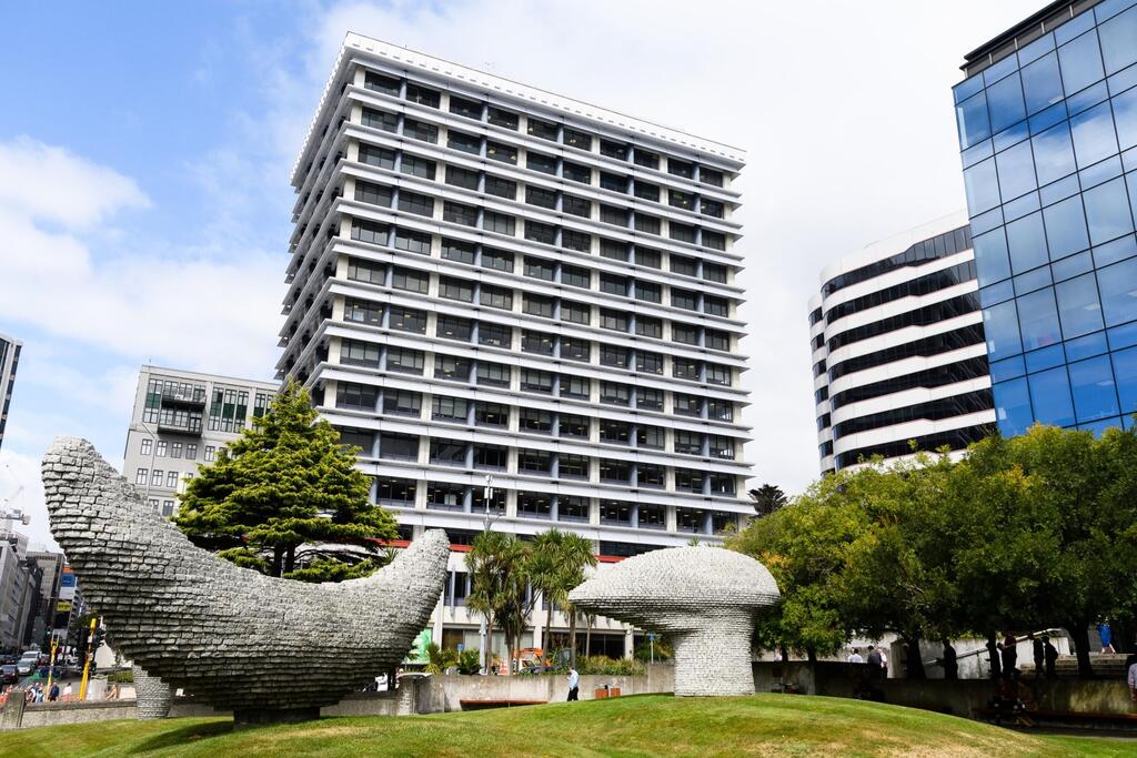 בניין הבנק המרכזי של ניו זילנד בבירה וולינגטון (בלומברג) בניין הבנק המרכזי של ניו זילנד ב וולינגטון