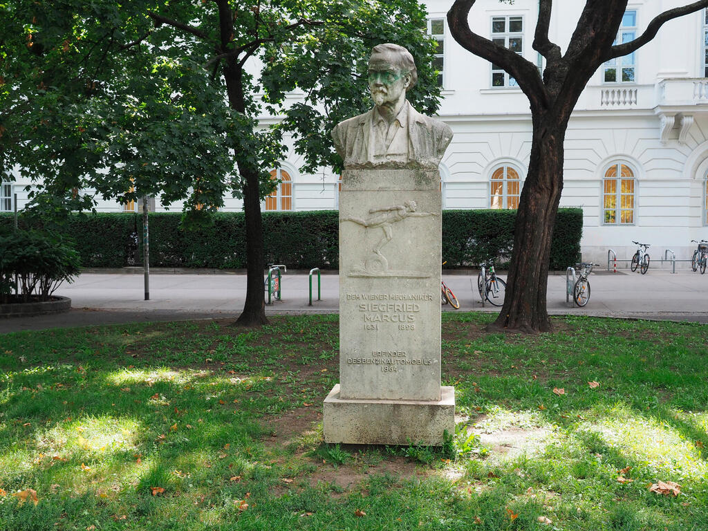 אנדרטה בווינה Siegfried Marcus זיגפריד מרכוס ממציא גרמני