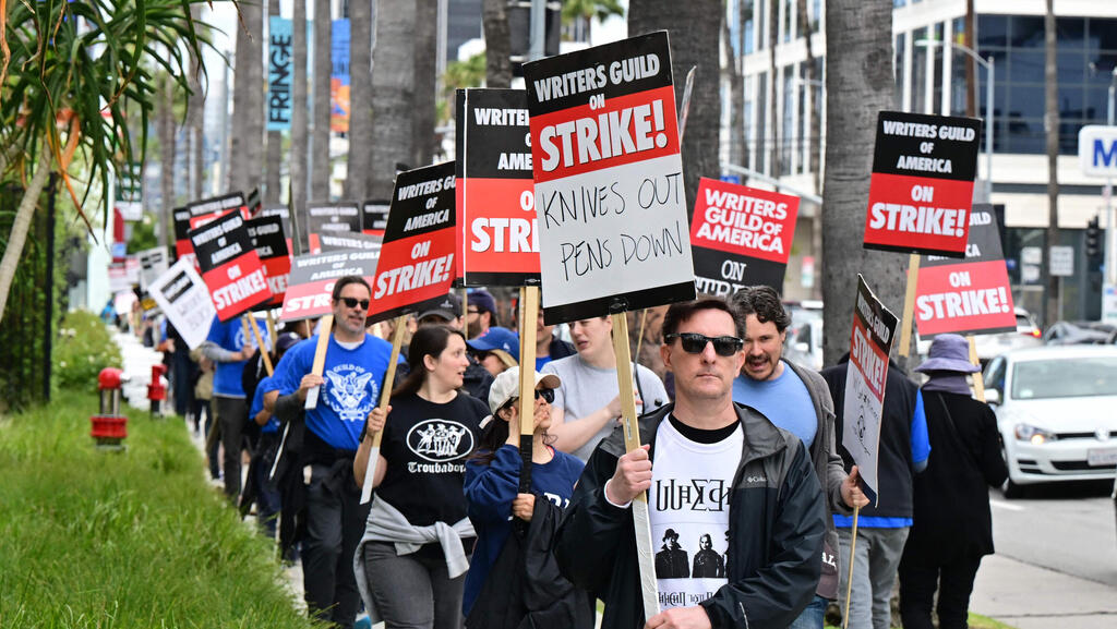 בעקבות השביתות: מספר המשרות בהוליווד צנח ב-17 אלף