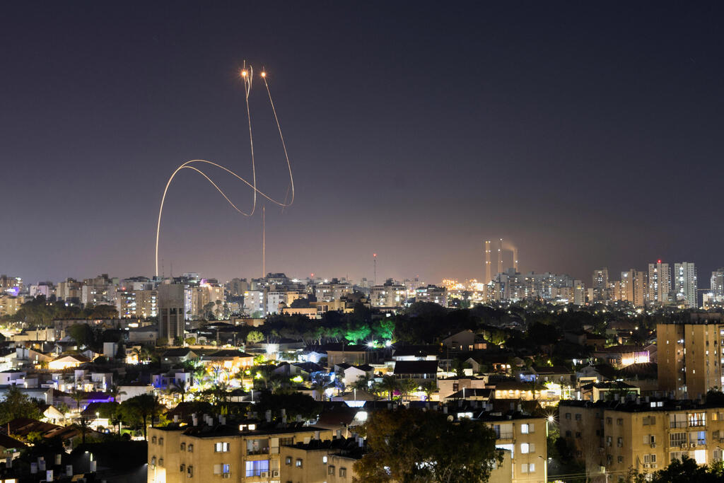 שיגור רקטות מ עזה ג'יהאד חמאס רצועת עזה יירוט מעל אשקלון