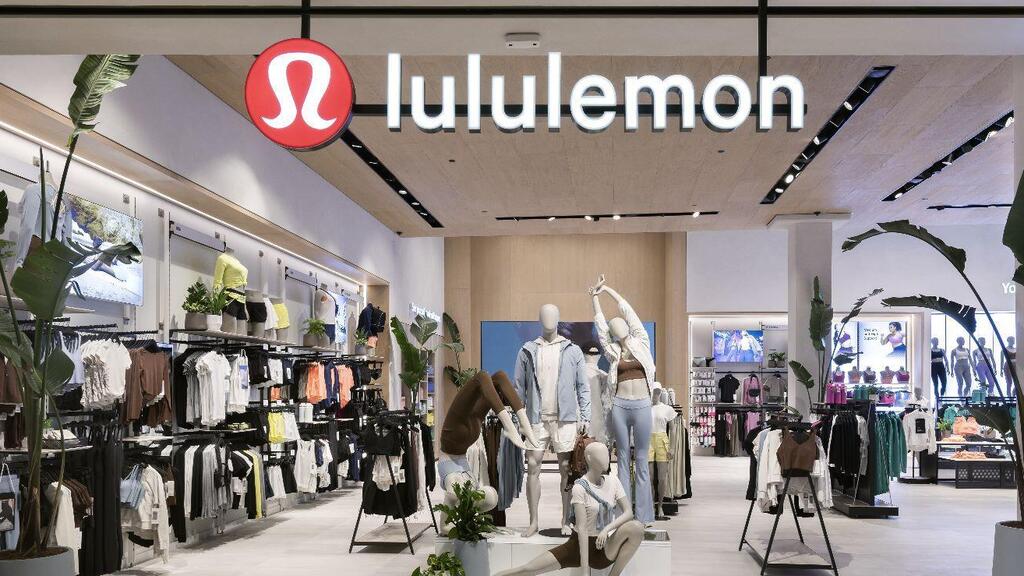 חנות של לולולמון בקניון רמת אביב lululemon (צילום: איה ואבי צלמים / מושי גיטילס) חנות של לולולמון בקניון רמת אביב lululemon