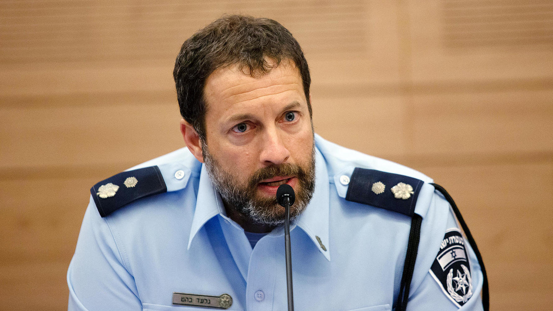 סנ"צ גלעד בהט בועדת חוקה חוק ומשפט - דיון בנושא הפעלת מערכת לאיתור חשודים ב נתב"ג