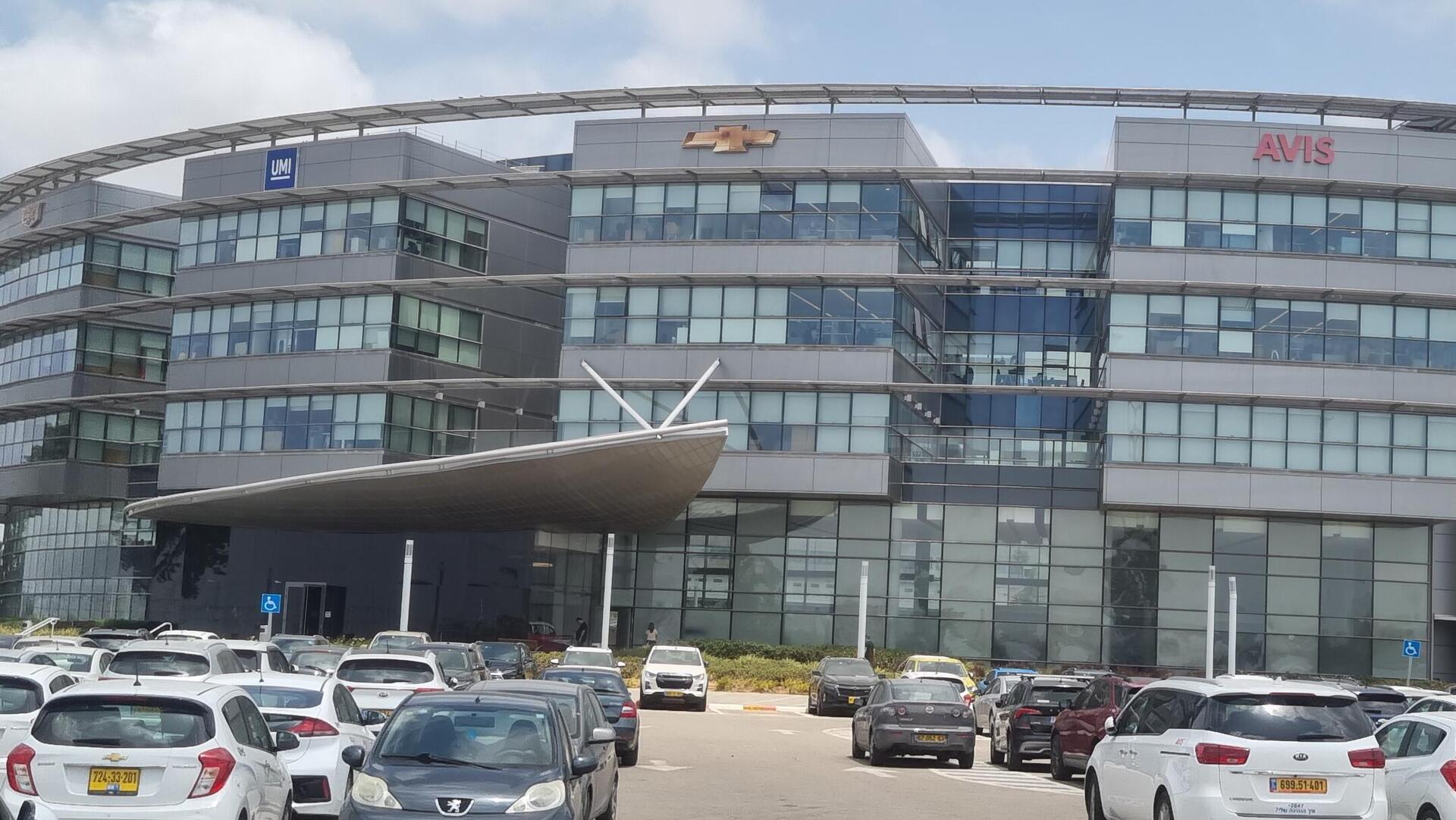 בניין UMI יבואנית שברולט ב רמלה