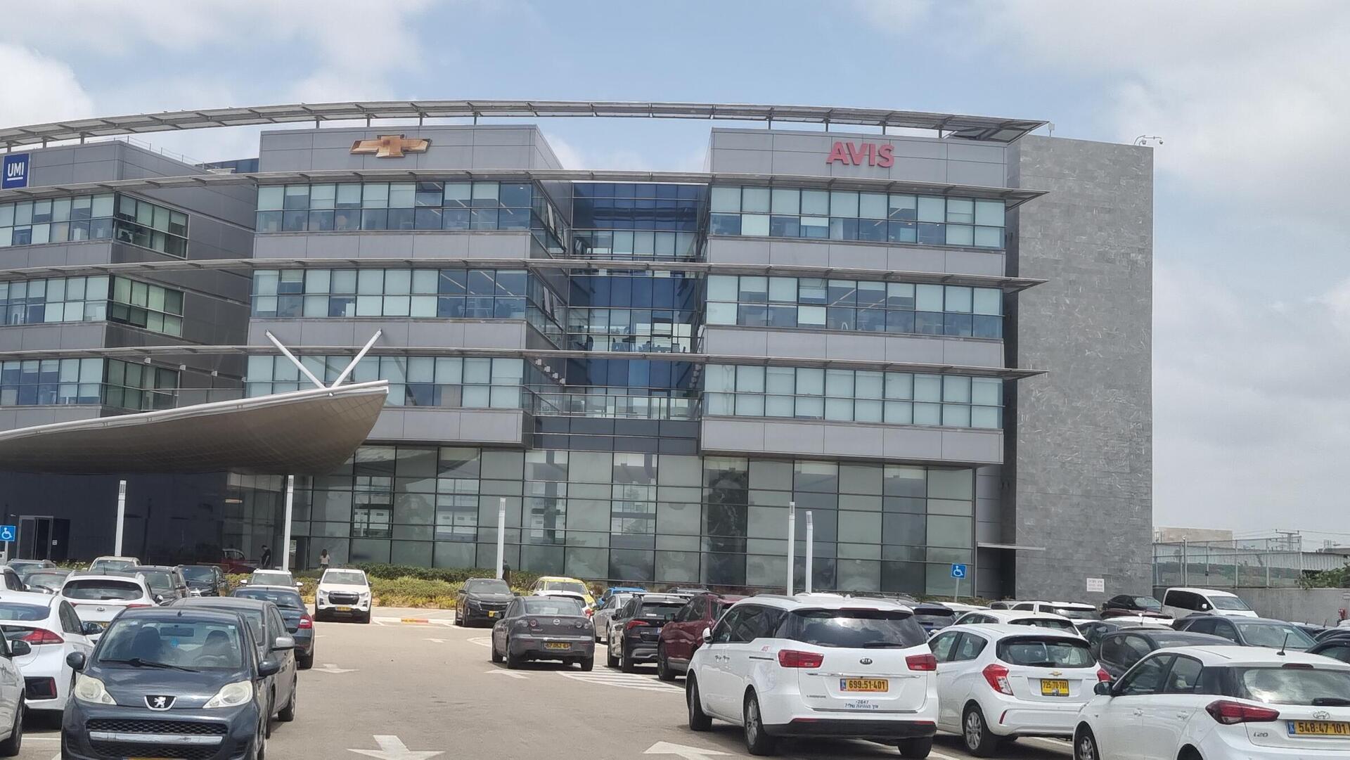 בניין UMI יבואנית שברולט ב רמלה