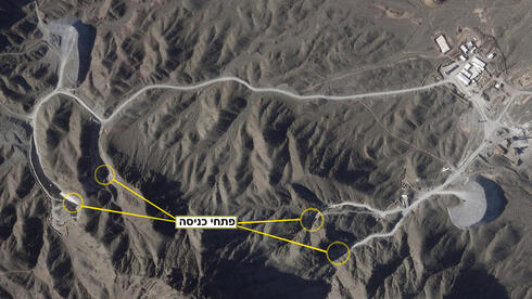 תצלום אוויר של המתחם החדש, בו נחפר מתקן העשרה גרעיני בתוך רכס הרים, צילום: google earth