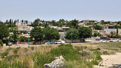 בוועדת הנגב והגליל מאשימים: המדינה מרחיבה יישובים ערביים על חשבון יישובים יהודיים