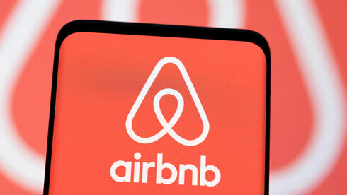 ארוחות שף ובילוי עם סלבס: Airbnb מתחדשת עם שירותים חדשים