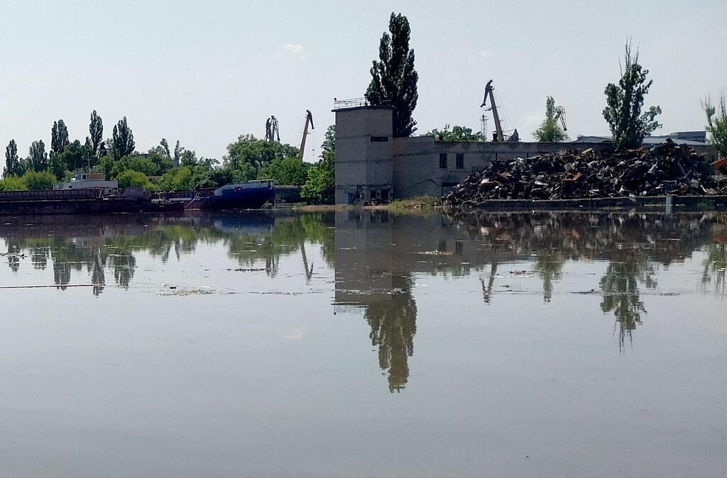 הצפה ב חרסון בעקבות פיצוץ הסכר אוקראינה 6.6.23