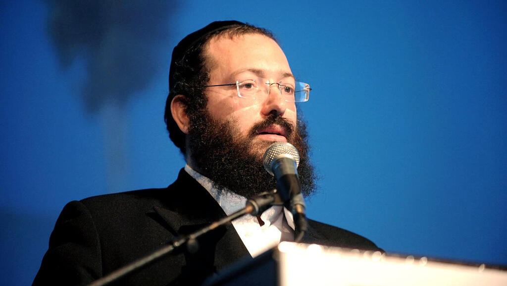 אברהם מנלה דירקטור חברת החשמל