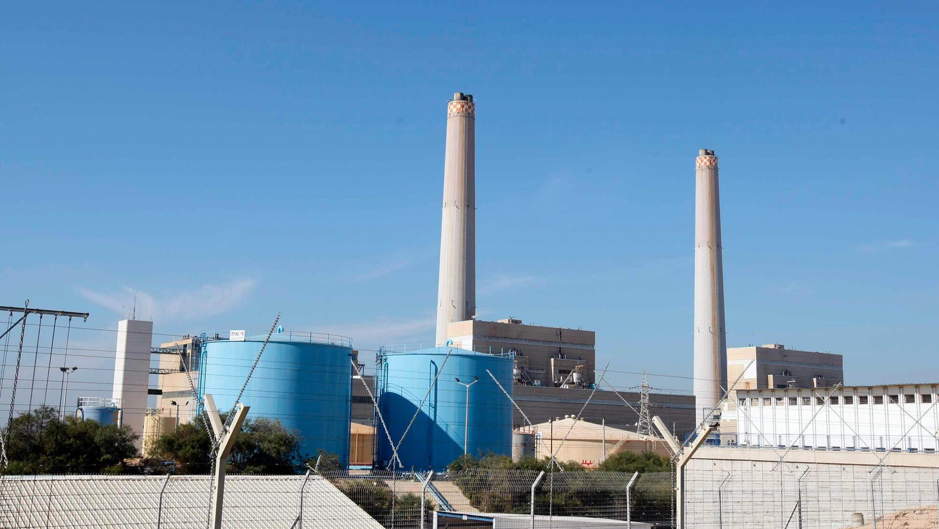 תחנת ה כוח אשכול ב אשדוד מופעלת חלקה ב מזוט ו חלקה ב גז טבעי 