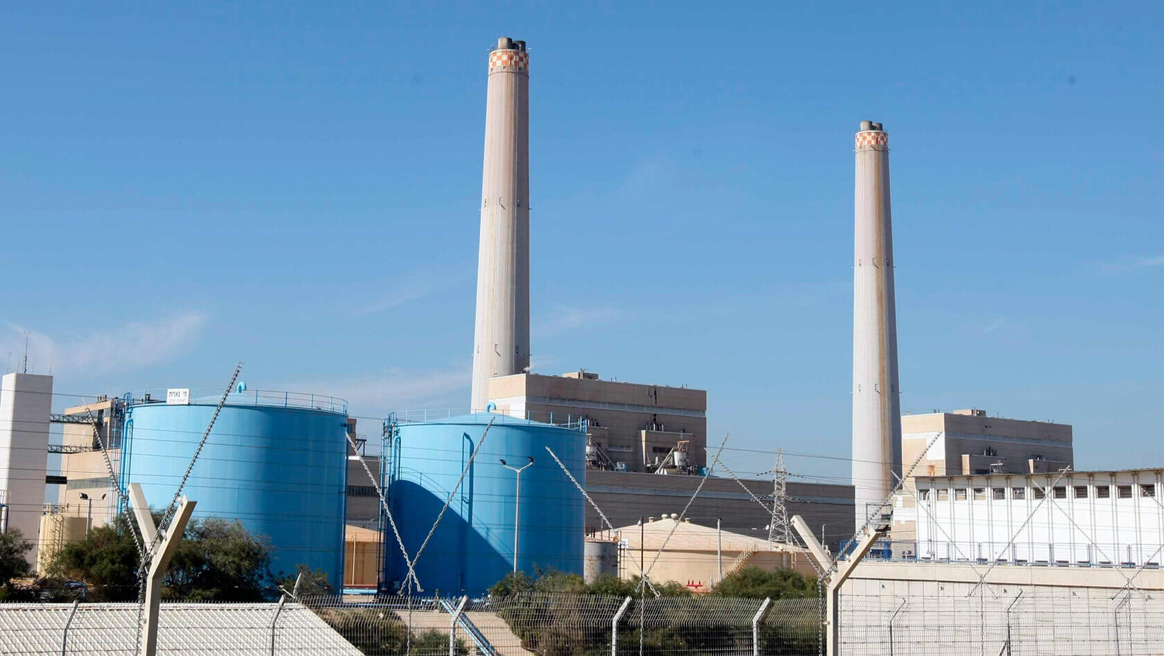 תחנת ה כוח אשכול ב אשדוד מופעלת חלקה ב מזוט ו חלקה ב גז טבעי 