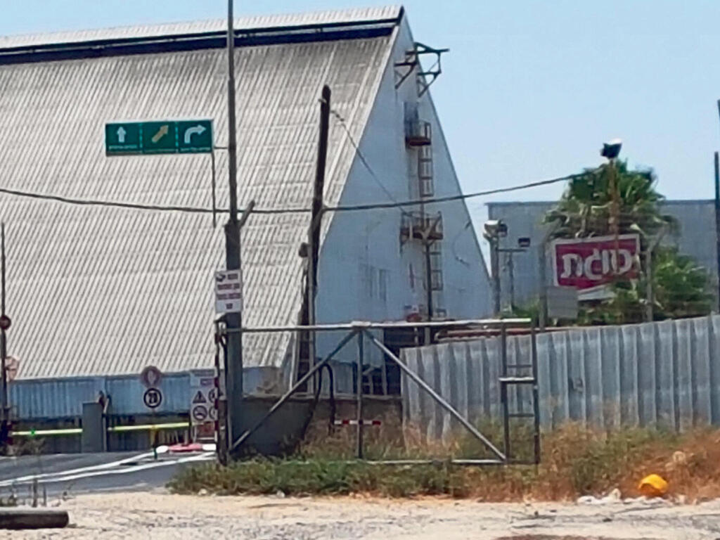 מפעל סוגת בקריית גת (צילום: הרצל יוסף) מפעל סוגת בקריית גת