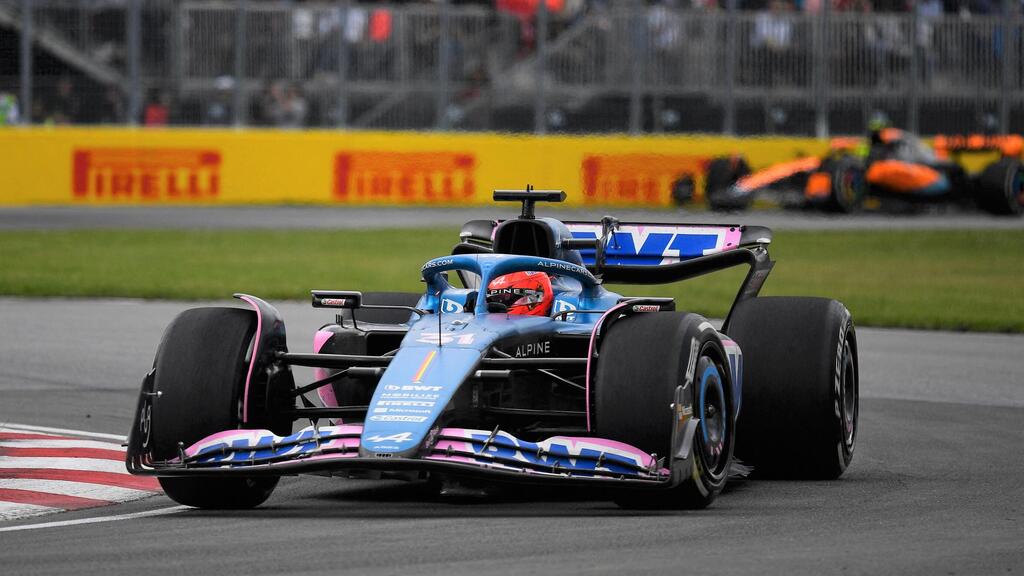 פורמולה 1 קבוצת אלפין ראיין ריינולדס