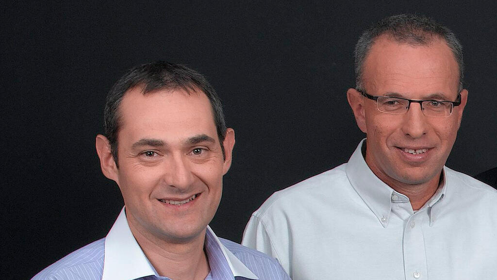 מימין: רוני בירם וגיל דויטש (צילום: אוראל כהן) מימין רוני בירם גיל דויטש מ בעלי בית ההשקעות אקסלנס