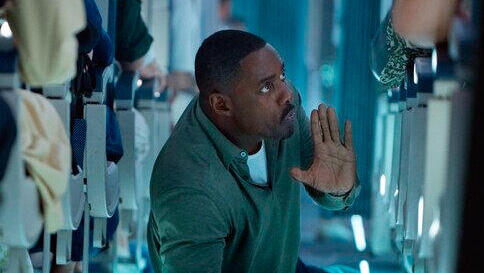פנאי סדרה חטיפה Apple TV Idris Elba in Hijack