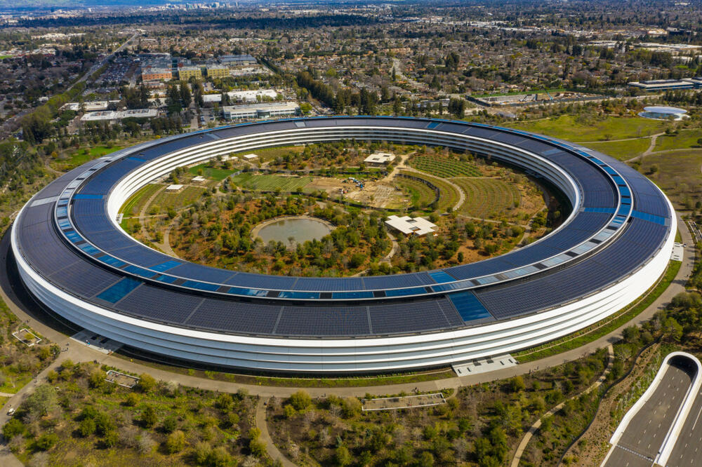 מטה חברת אפל קופרטינו קליפורניה Apple HQ