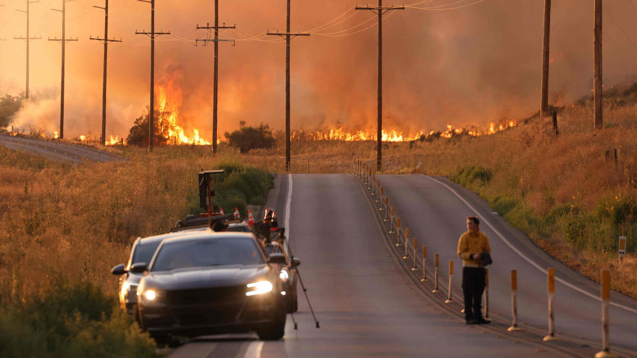 שריפה במחוז ריברסייד  קליפורניה בסוף השבוע