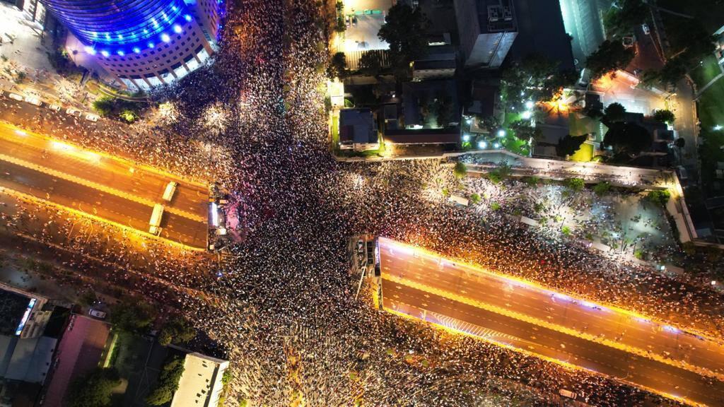 מאות אלפים הפגינו ליד הכנסת ובקפלן - הקואליציה נחושה להעביר את החוק