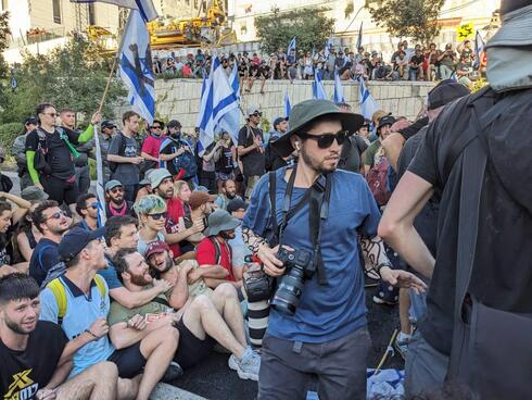 ירושלים דרך בגין הפיכה משטרית מחאה הפגנות,  יובל שדה