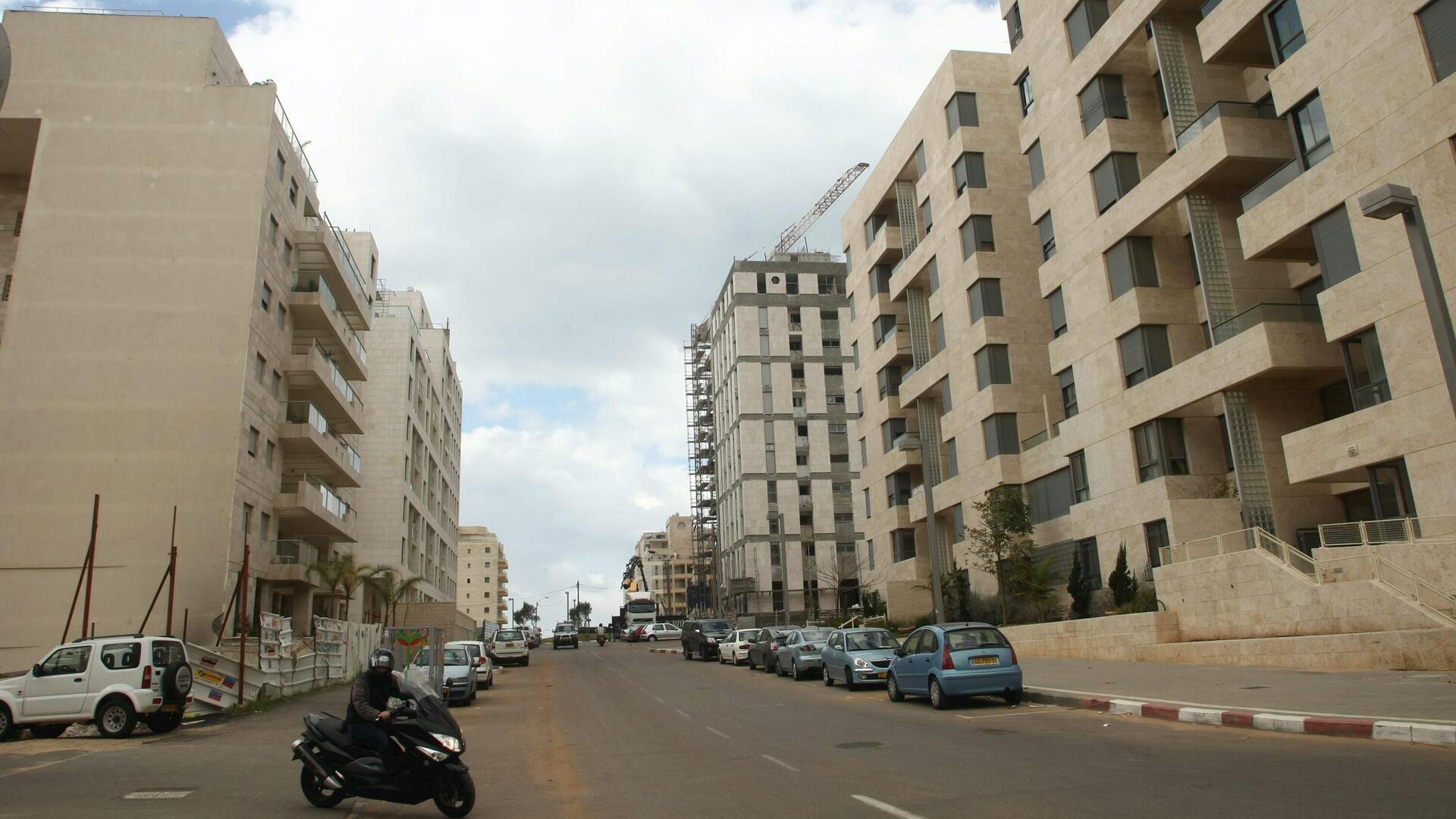 רחוב יחזקאל שטרייכמן ב תל אביב 2009
