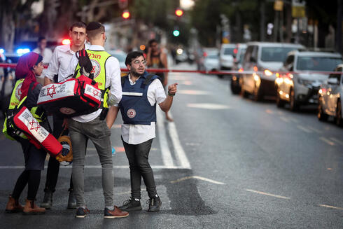 זירת הפיגוע בתל אביב, צילום: REUTERS/Nir Elias