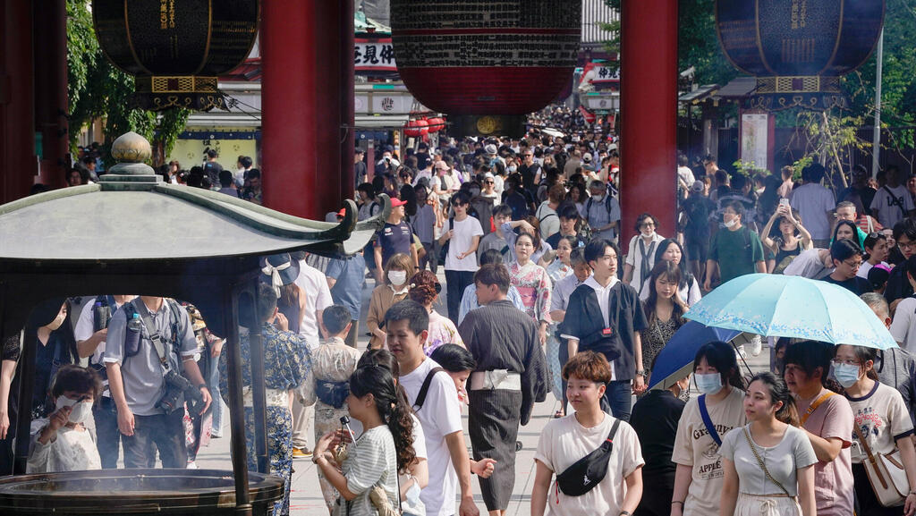 נודדים מזרחה: המשקיעים עוברים משוק ההון הסיני ליפני