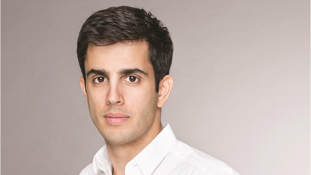 אריאל פרדו בעל השליטה לשעבר (עם אחיו אביטל) בגיבוי אחזקות ( צילום: ענבל מרמרי) אריאל פרדו מנהל עסקים ראשי גיבוי אחזקות