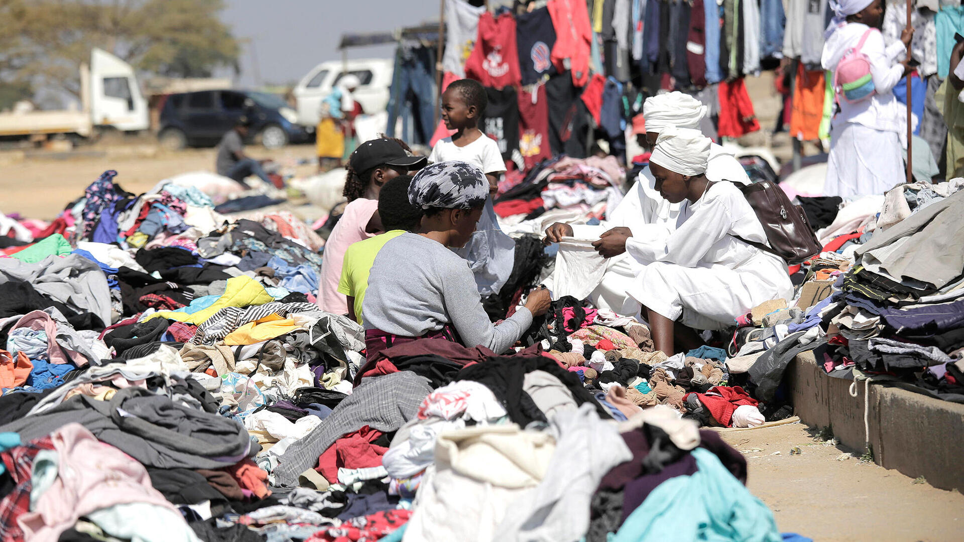 שוק בגדים משומשים ב זימבבואה