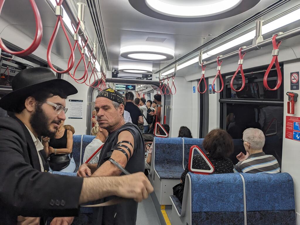 הרכבת הקלה בגוש דן הקו האדום היום הראשון 18.8.23