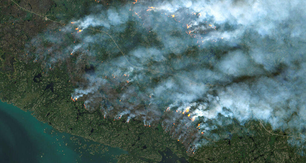 צילום לוויין של שריפות שריפה ב קנדה אוגוסט 2023