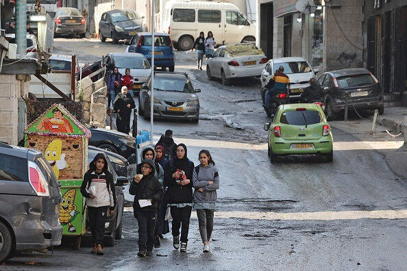 מחנה הפליטים שועפאט במזרח ירושלים, צילום: AHMAD GHARABLI / AFP
