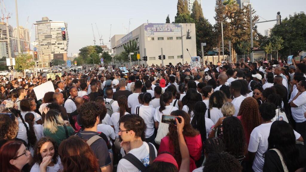 הפגנה בתל אביב בדרישה להחמיר את העונש לדורסת הילד רפאל אדנה 