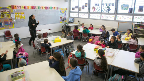 החל מט"ו בשבט: ייאסר השימוש בטלפונים ניידים בבתי הספר היסודיים