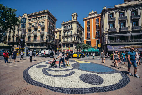 לה רמבלה, ברצלונה ספרד, צילום: Fotokon / Shutterstock