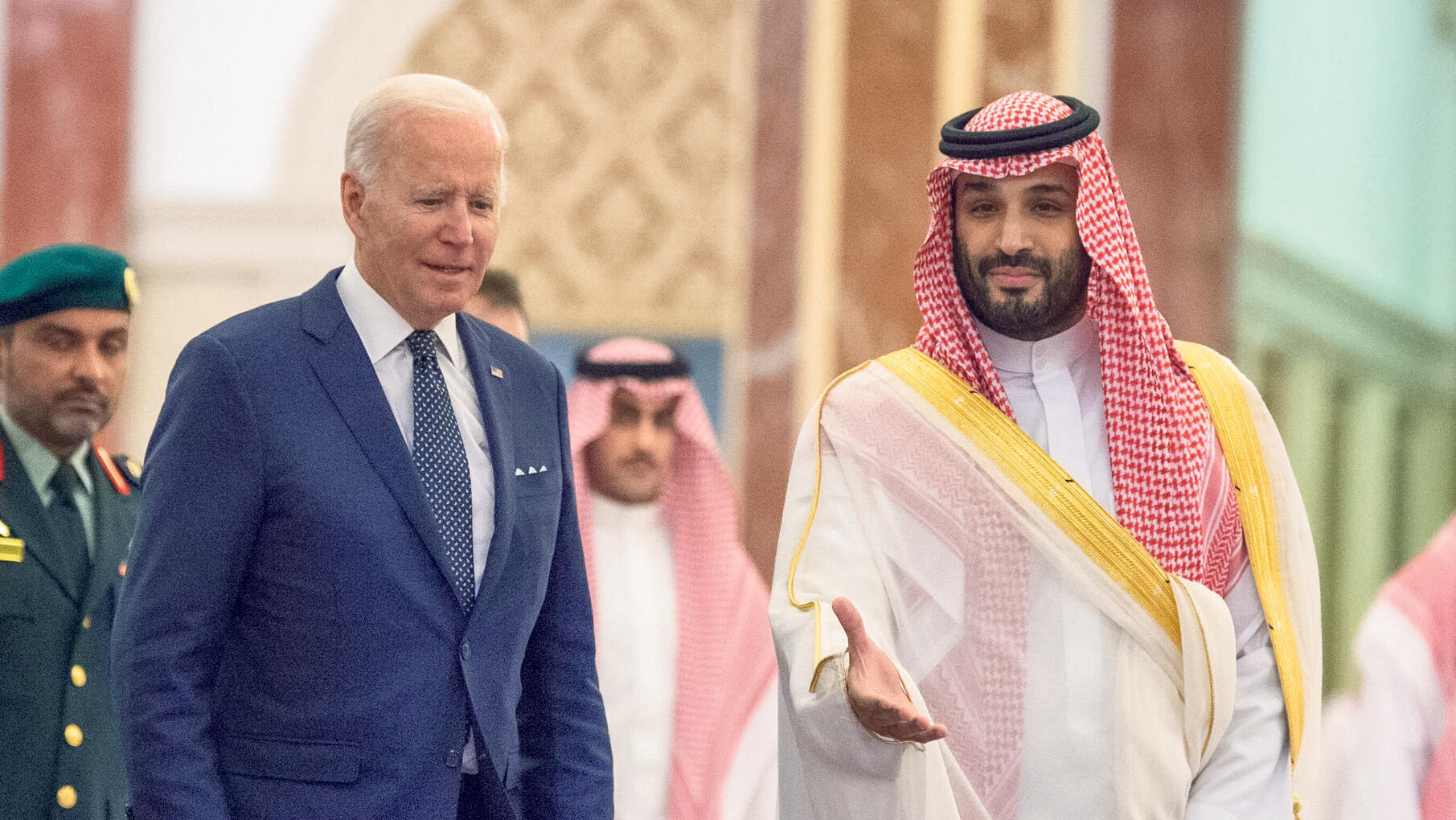 יורש העצר הסעודי מוחמד בן סלמאן ונשיא ארה"ב ג'ו ביידן ביולי בג'דה