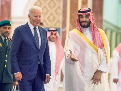 Joe Biden (left) and Mohammed bin Salman. 